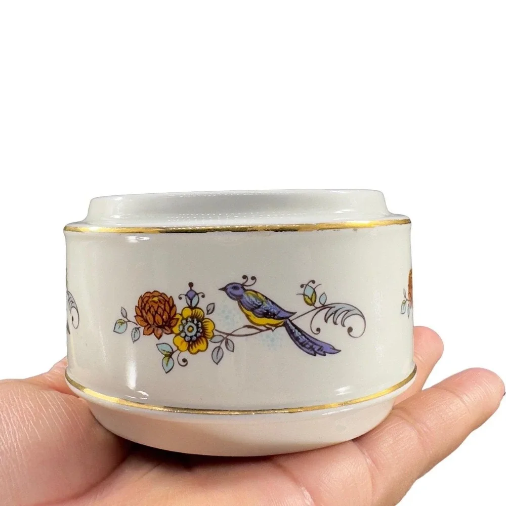 Sadler Fine Porcelain Trinket Box Blue Birds‎ England Vintage Jewelry Storage
